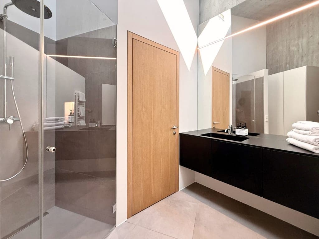 Penthouse Suite 7